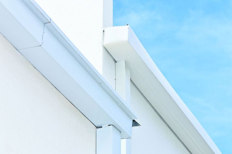 High-capacity box gutter systems in Panama City, Florida