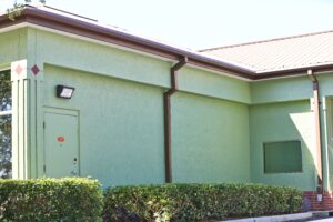 Quality commercial gutter services for Tampa businesses