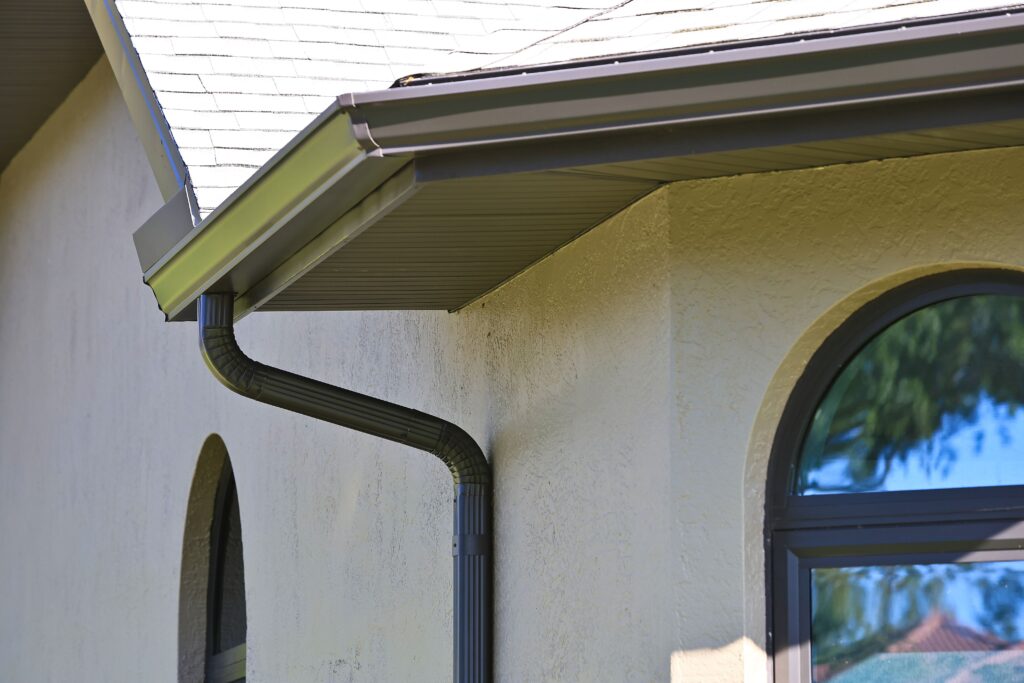 Tampa seamless gutters installed by local experts