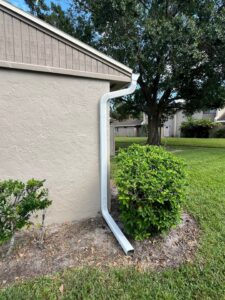 Protect your home in Tampa, FL with expert downspout installation by Gutter Professor. Ensure proper drainage and avoid foundation damage with our seamless solutions.