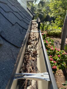 At Gutter Professor, we provide expert gutter cleaning in Saint Petersburg, FL, ensuring your system stays clear, functional, and storm-ready year-round.