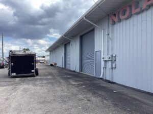 Homes and commercial buildings in Saint Petersburg, FL face heavy rainfall, fast roof runoff, and humid coastal conditions—making a reliable gutter system essential.