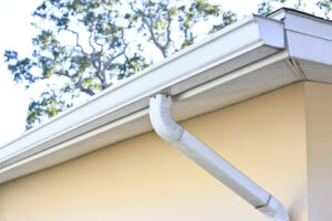 With Sarasota’s heavy rainfall and coastal humidity, seamless gutters offer a long-lasting, low-maintenance solution to water damage and foundation issues.
