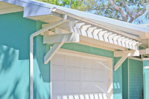 Replace 6-Inch Half-Round Seamless Gutters in Saint Petersburg, FL | Gutter Professor