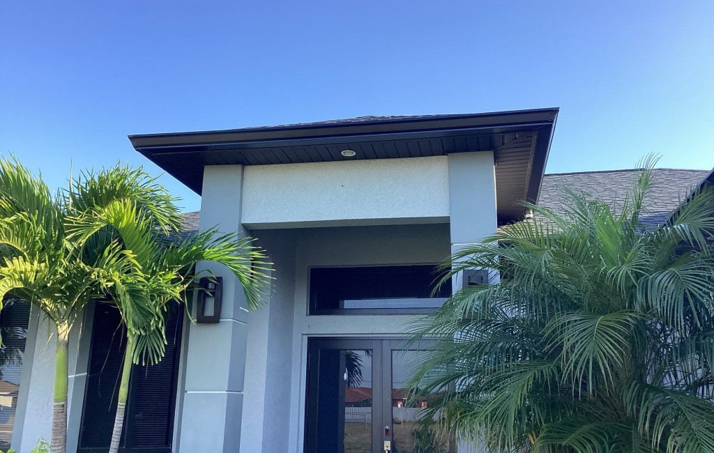 Florida commercial gutter services for offices, warehouses & more